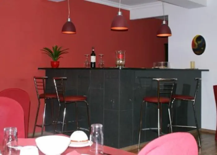Isabella Hotel 3*
