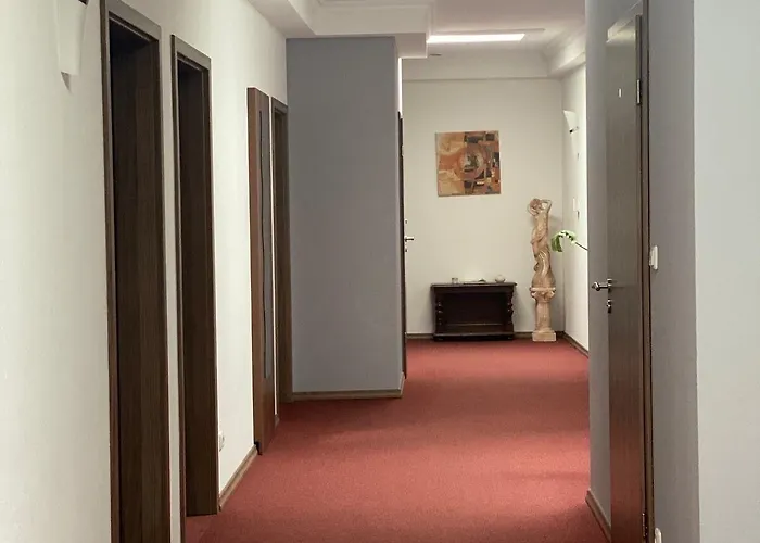 Isabella Hotel 3*